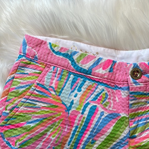 Lilly Pulitzer Scallop Buttercup Shorts in Pink Pout Shellabrate - Picture 4 of 7